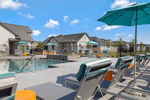 Poolside Lounge Area at Avilla Traditions Apartments, Grand Prairie, 75052