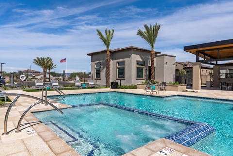 Spa and pool amenities at Avilla Bella Camino, San Tan Valley, AZ 85143