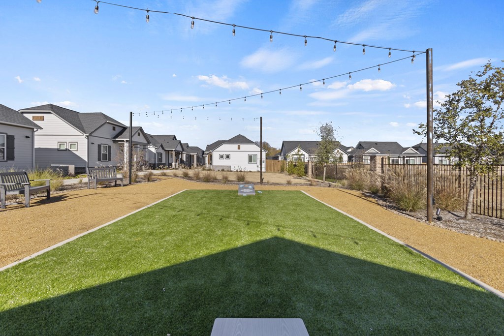 Lawn games and green spaces at Avilla Lakeridge in Arlington, TX 76002.