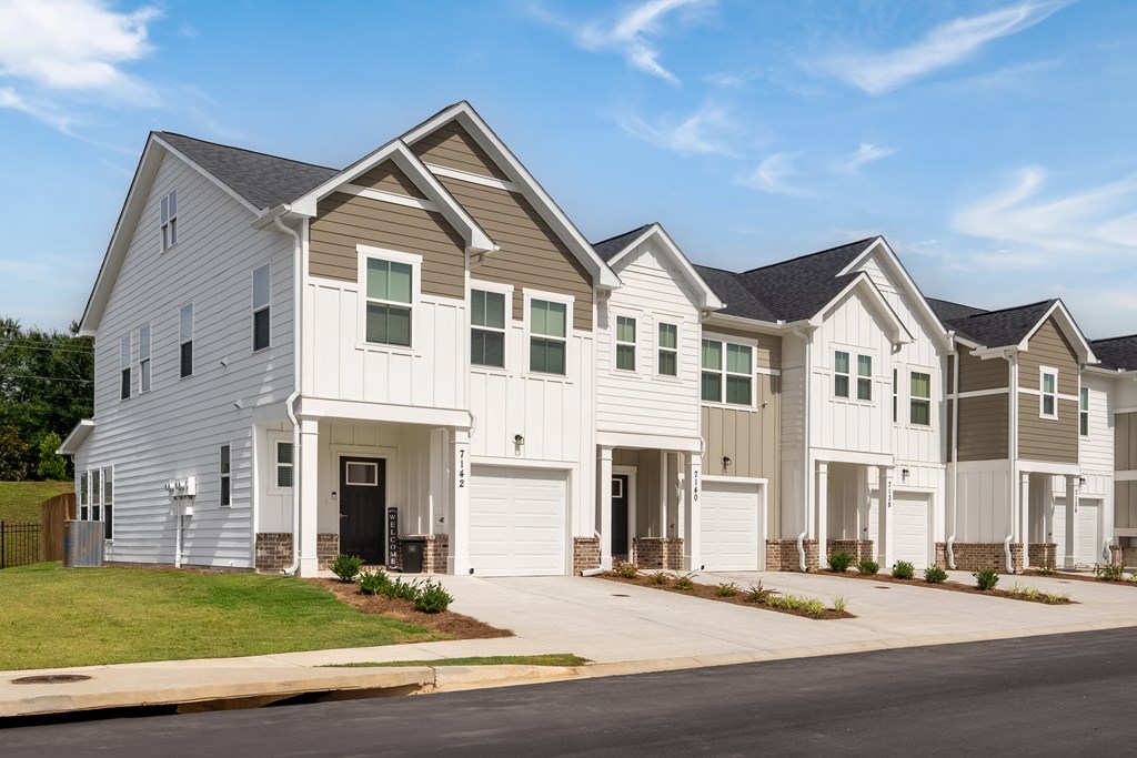 Property Exterior at South Pine, Union City, GA 30291