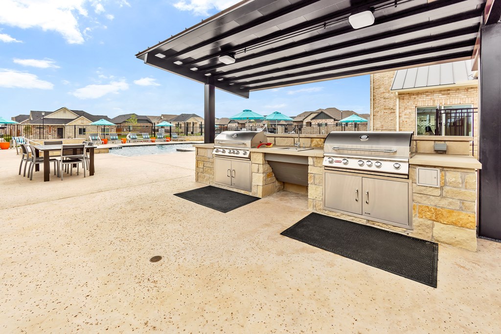 Grill at Avilla Towne Center Apartments, Texas, 75407