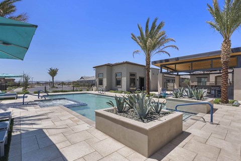 Resort Style Pool & Hot Tub at Avilla Western Garden, Phoenix, AZ 85307