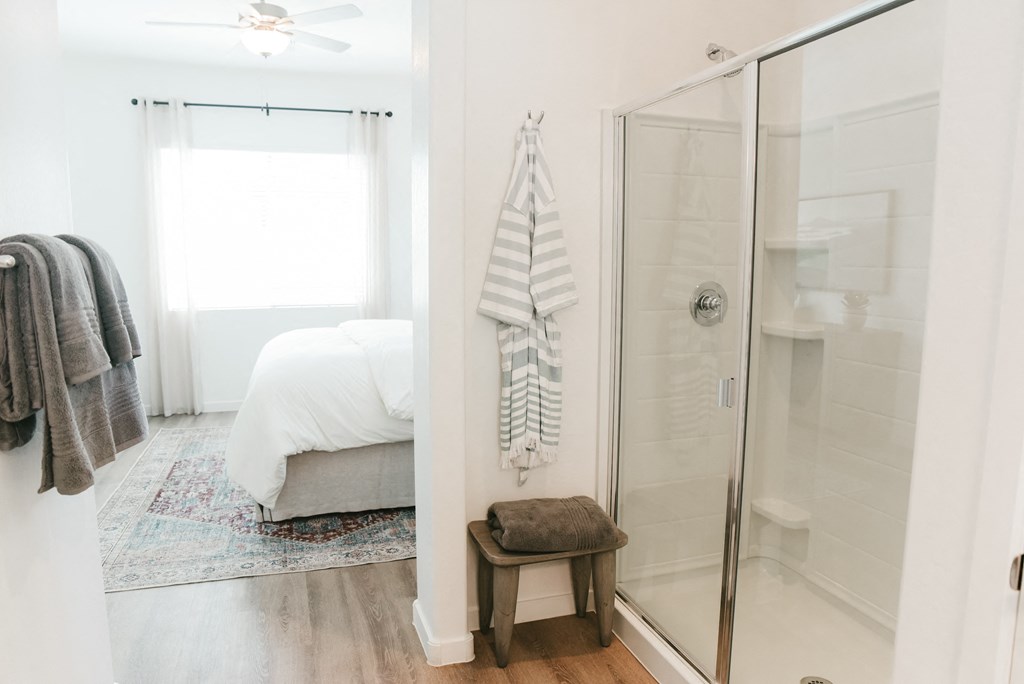 Custom Bathroom Finishes at Avilla Canyon, Phoenix, Arizona