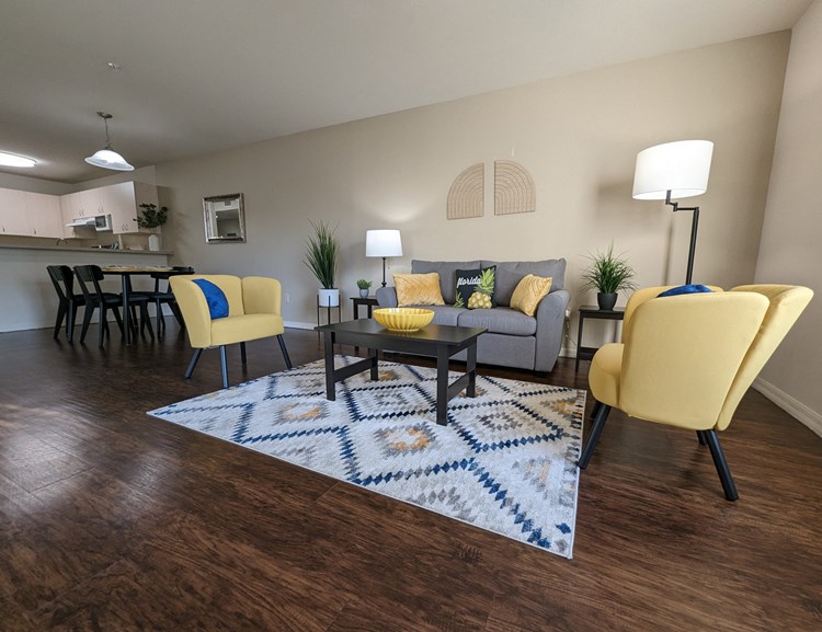 Tivoli Orlando Apartments is a similar property to Elmhurst Village located in Oviedo