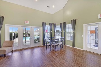 Dining area at The Reserves of Thomas Glen, Shepherdsville - Photo Gallery 30