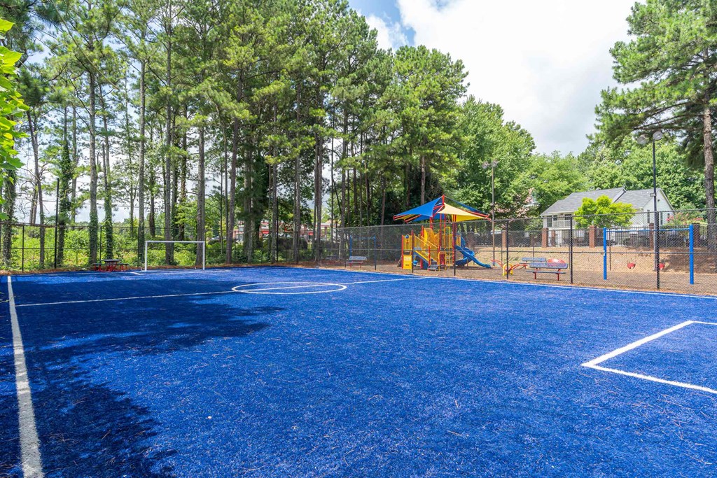 Tennis court at 300 Riverside Apartments, Austell, 30168