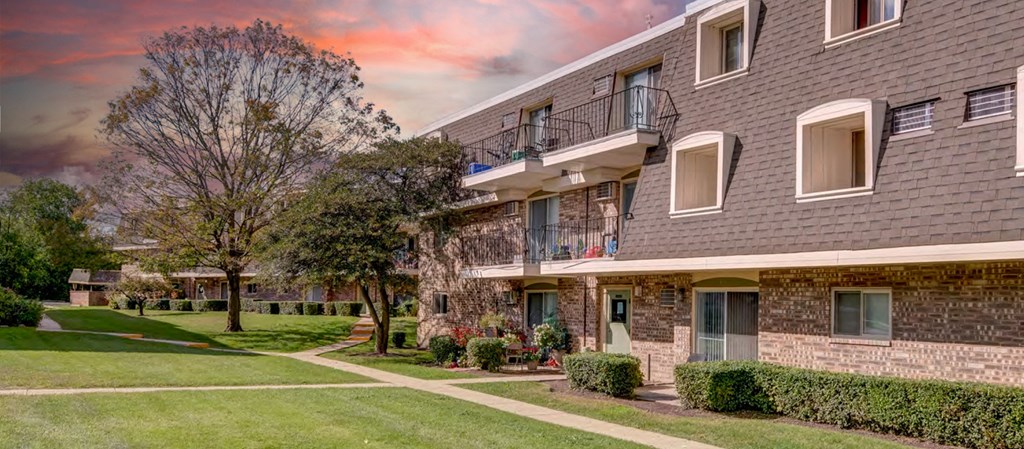 Nature view outside at Aspen Ridge Apartments, West Chicago, 60185