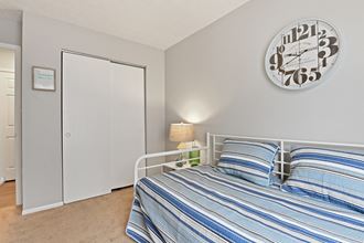 Second bedroom with large closet at Oak Run Apartment Homes, Columbus, OH, 43228 - Photo Gallery