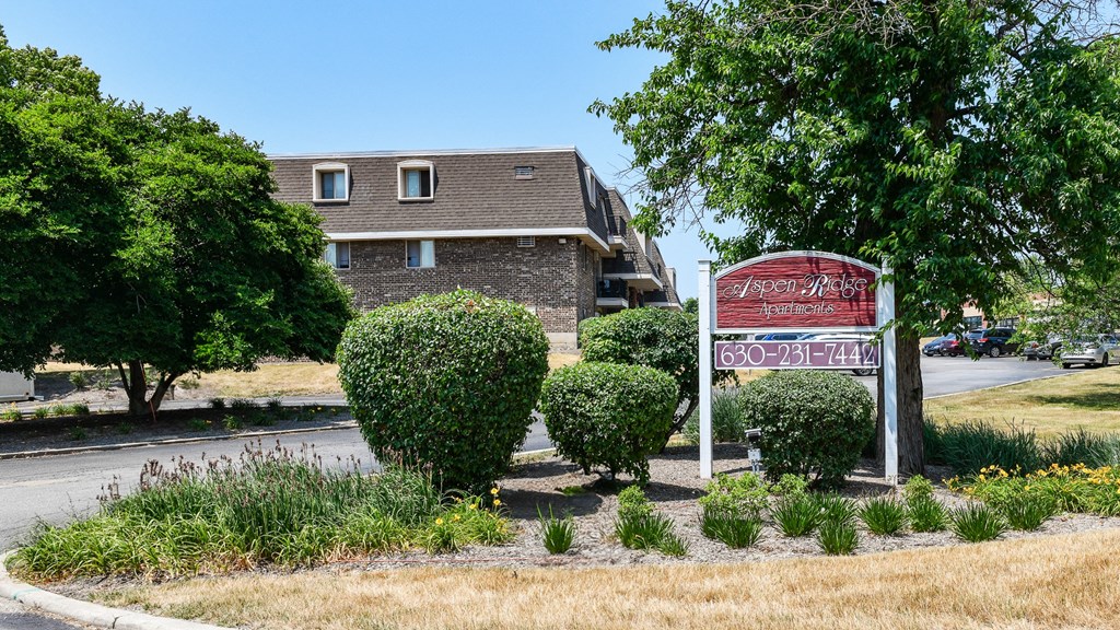Entrance sign at at Aspen Ridge Apartments in West Chicago Illinois 60185