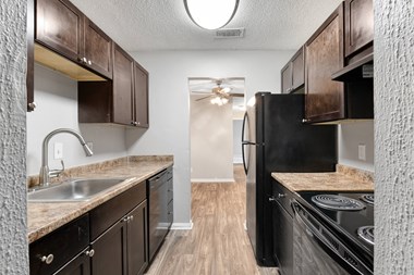 7200 Premier Lane 1-3 Beds Apartment for Rent - Photo Gallery 3