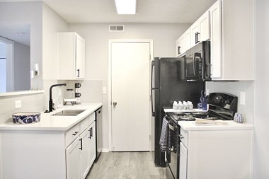 600 Trinity Marsh 1 Bed Apartment for Rent - Photo Gallery 3