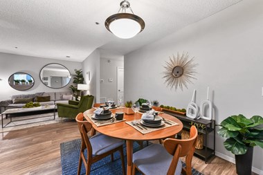 300 Riverside Pkwy 1-3 Beds Apartment for Rent - Photo Gallery 4