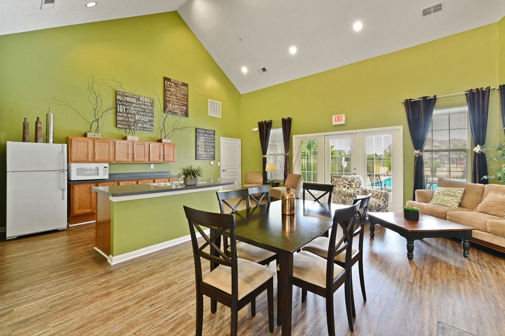 Common area clubhouse at The Reserves of Thomas Glen, Shepherdsville, KY, 40165