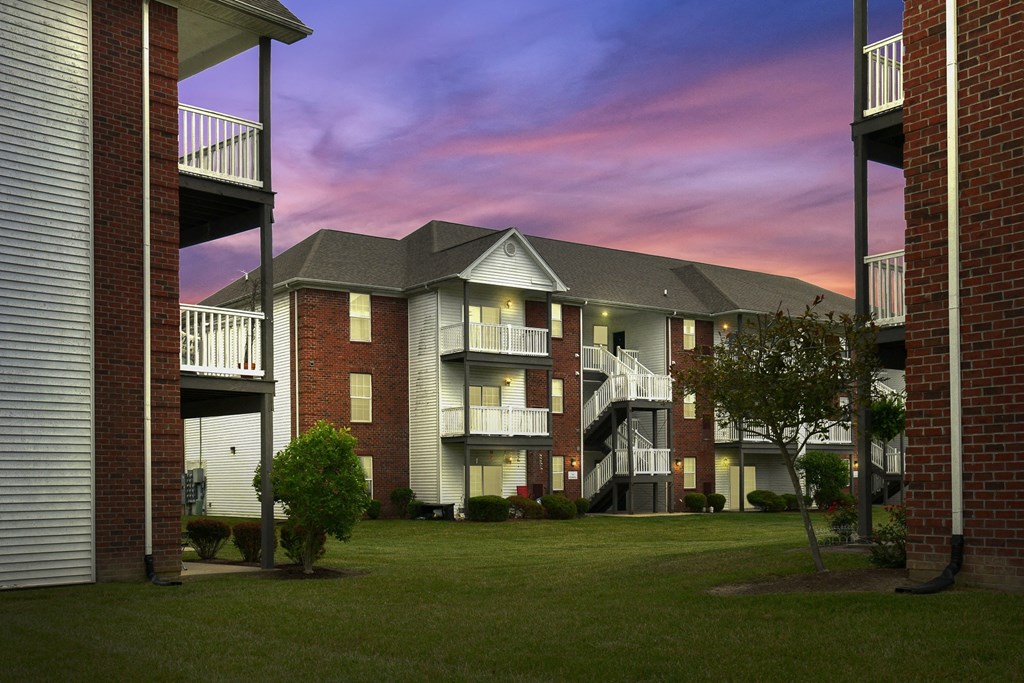 Exterior view of the buildings at sunset at The Reserves of Thomas Glen, Shepherdsville, KY, 40165
