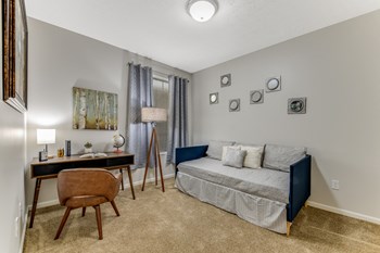 A bedroom with a study desk - Photo Gallery 18