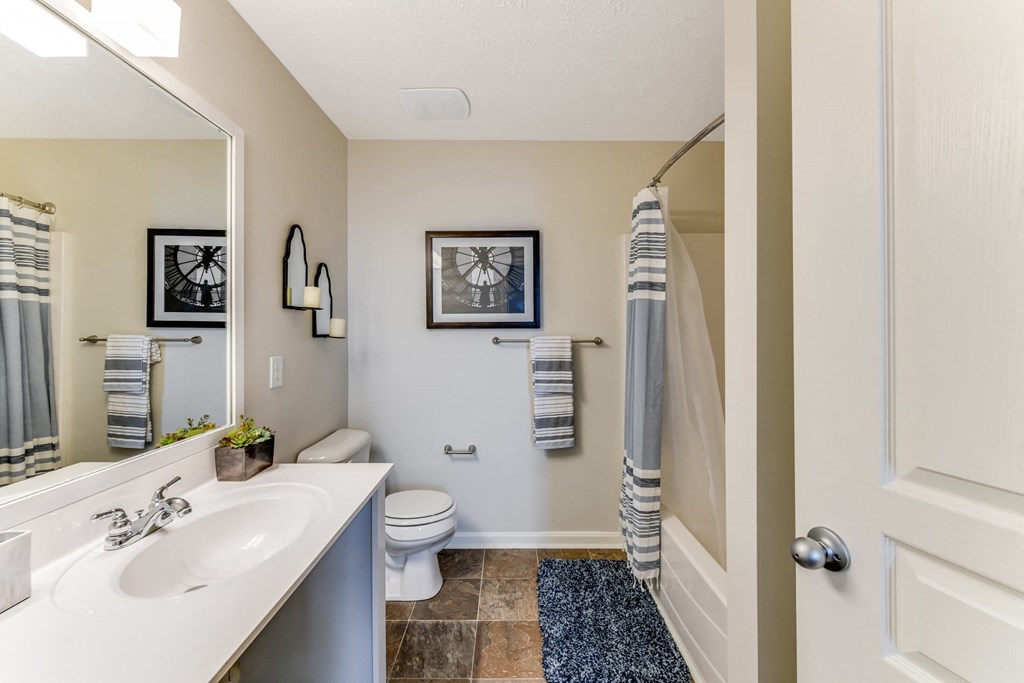 Spacious bathroom with large bathtub at The Reserves of Thomas Glen, Shepherdsville, KY, 40165
