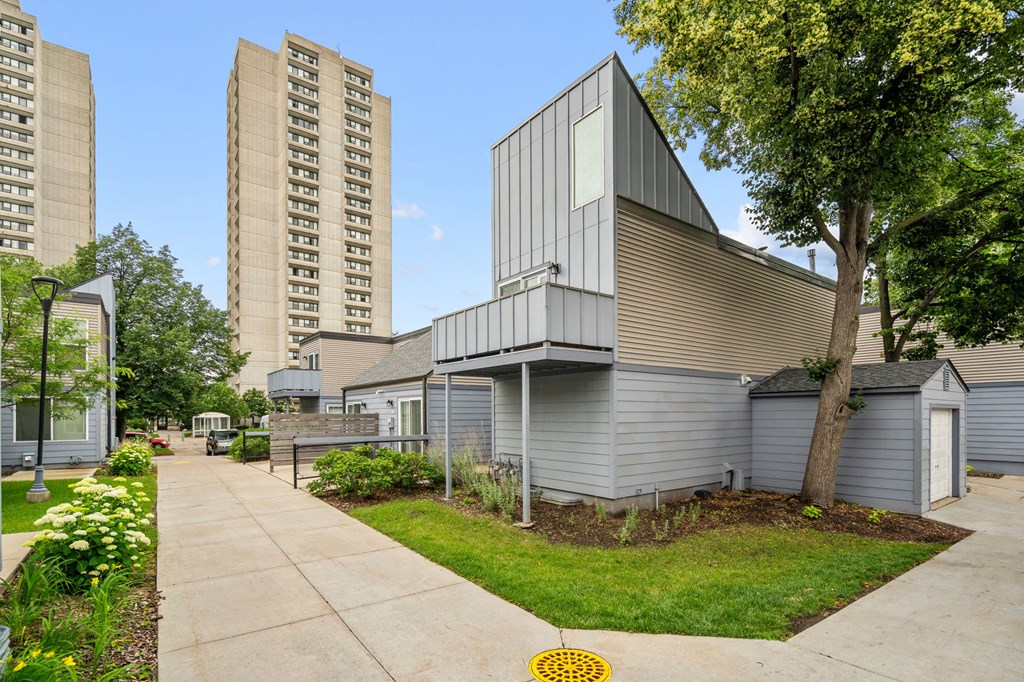 the building in which the apartment is located