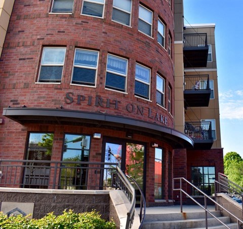 Spirit On Lake Apartments Minneapolis