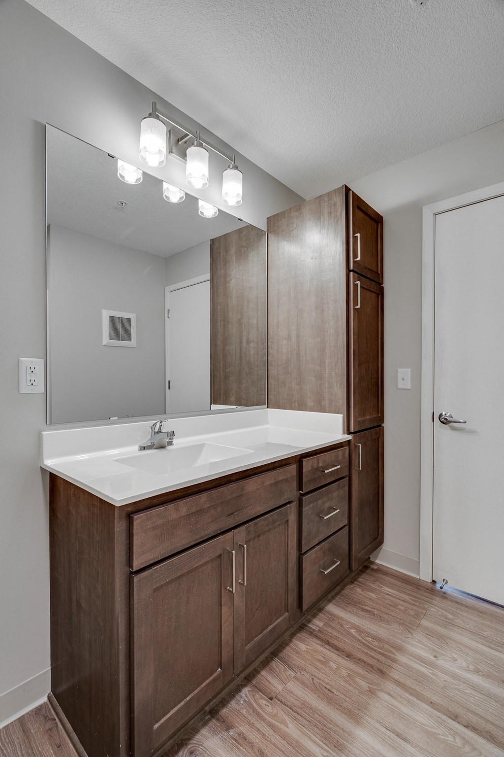 East Town Apartments Minneapolis