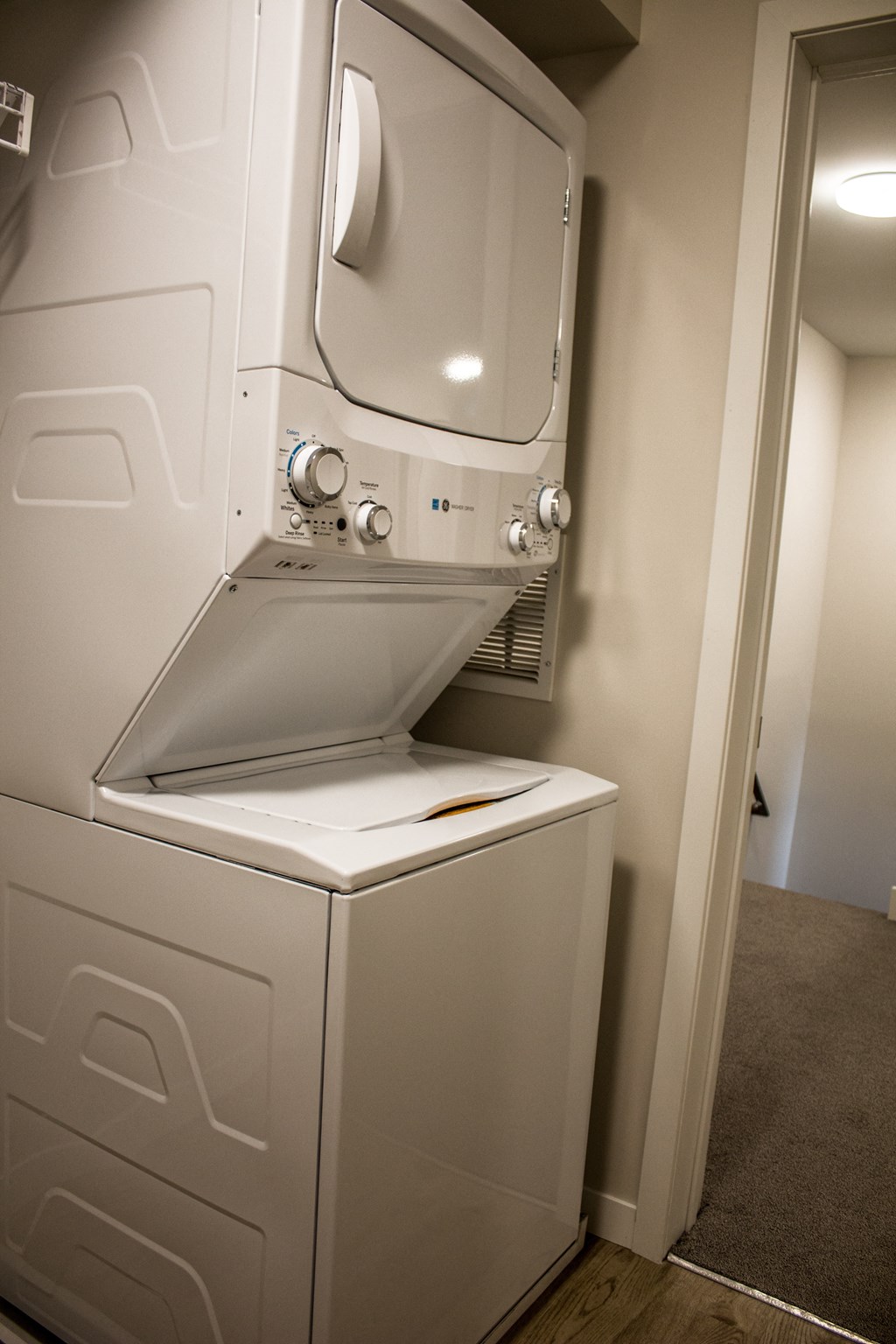 Olson Park Apartments, 1301 Olson Memorial Highway, Minneapolis, MN