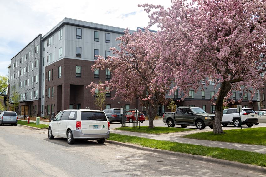 Olson Park Apartments, 1301 Olson Memorial Highway, Minneapolis, MN