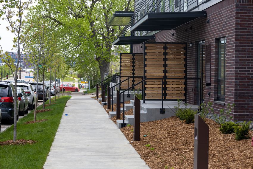 Olson Park Apartments, 1301 Olson Memorial Highway, Minneapolis, MN