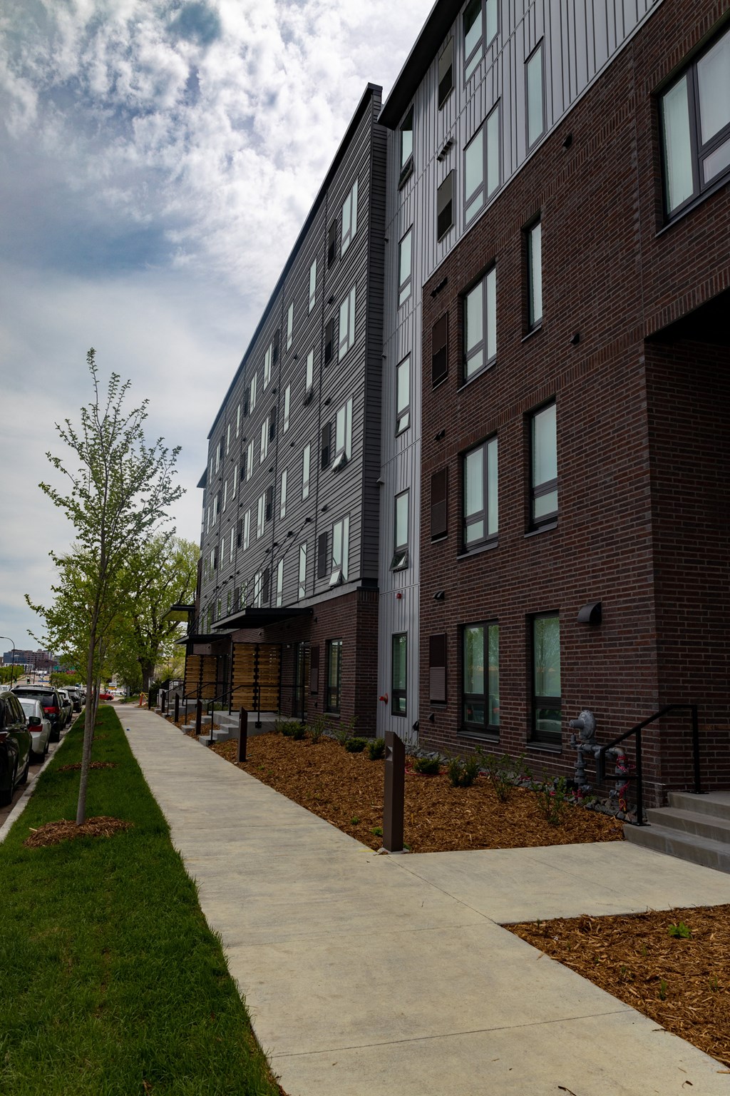 Olson Park Apartments, 1301 Olson Memorial Highway, Minneapolis, MN