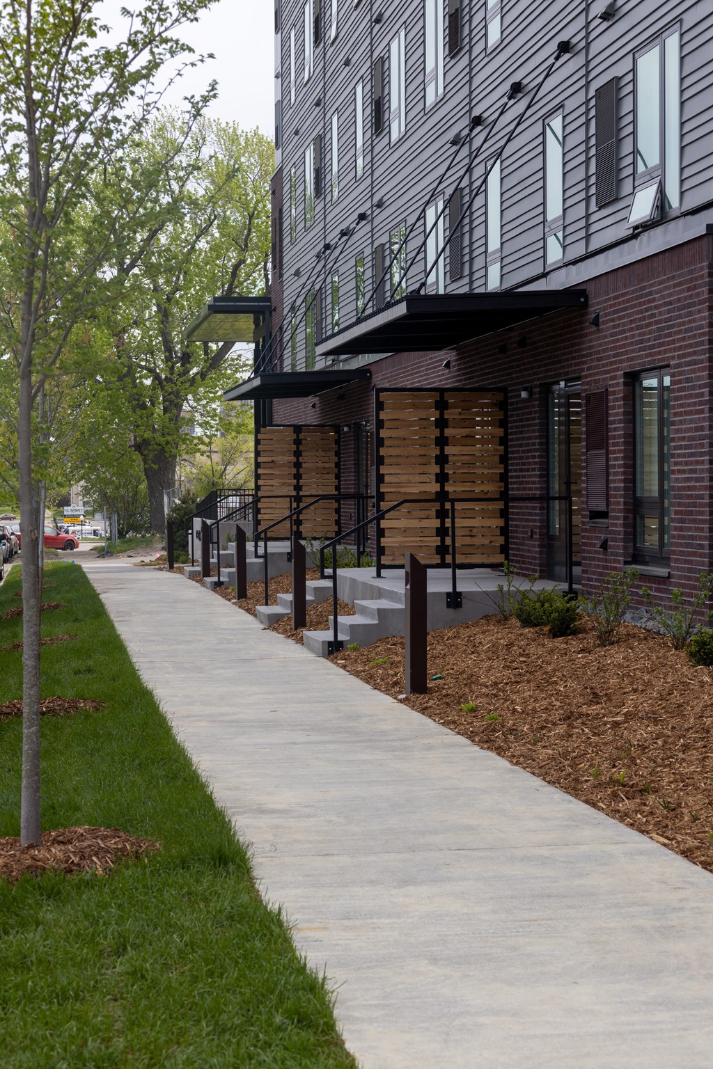 Olson Park Apartments, 1301 Olson Memorial Highway, Minneapolis, MN