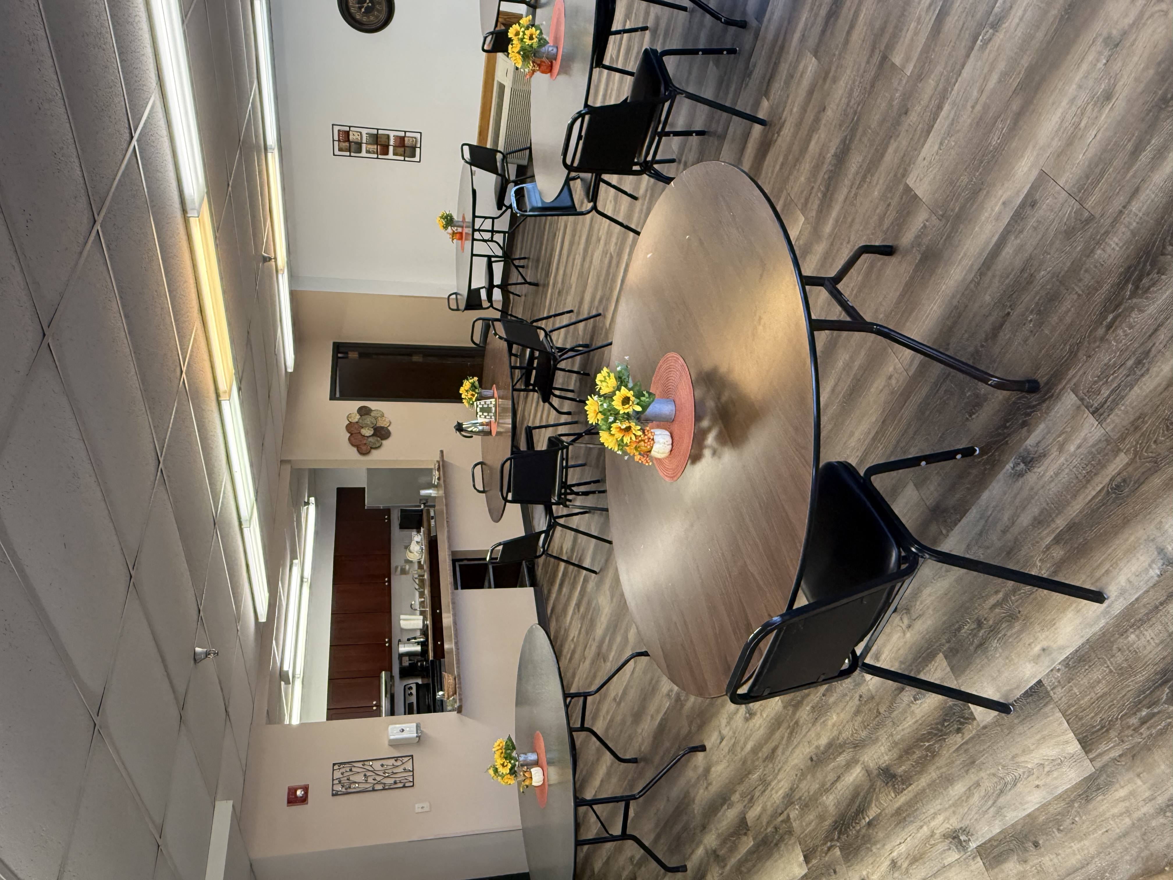 Community Room Dining 2