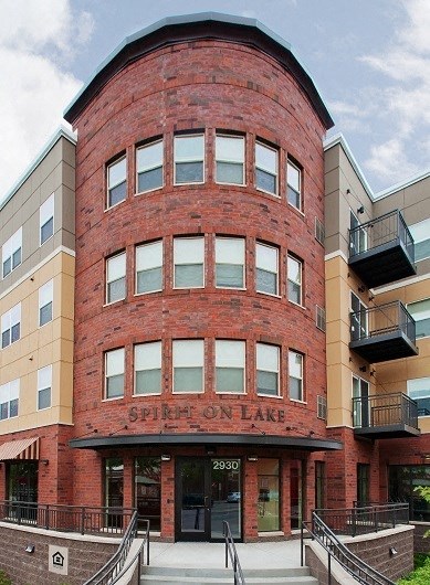 Spirit On Lake Apartments Minneapolis