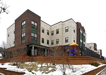 932 Concordia Ave Studio Apartment, Affordable for Rent - Photo Gallery 3