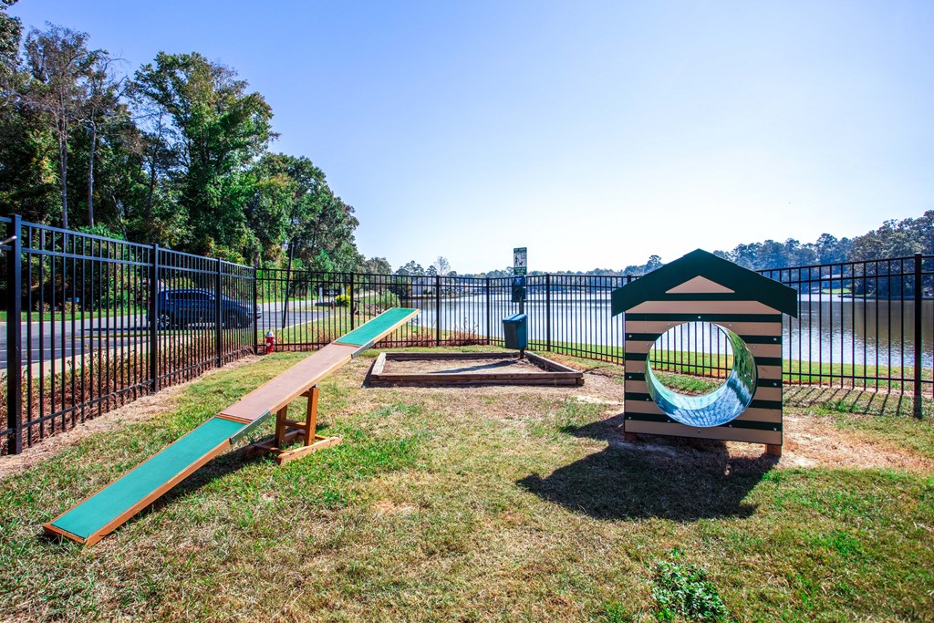 Castaways at Hidden Harbor Apartments