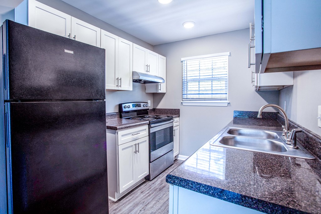 Castaways at Hidden Harbor Apartments