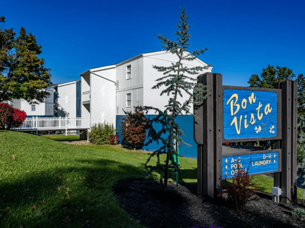 the building where the hotel is located