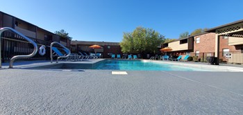 909 Holmes Road 1-2 Beds Apartment for Rent - Photo Gallery 3