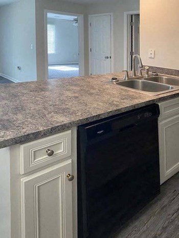 Harmony Apartments at Columbus - Photo Gallery 26