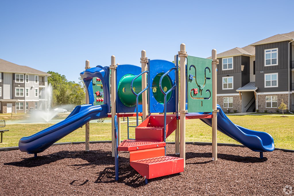 Palms at Sunset in Zachary, LA