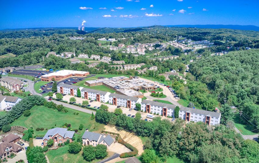 Barrington North Apartments, 104112 Wedgewood Drive, WV