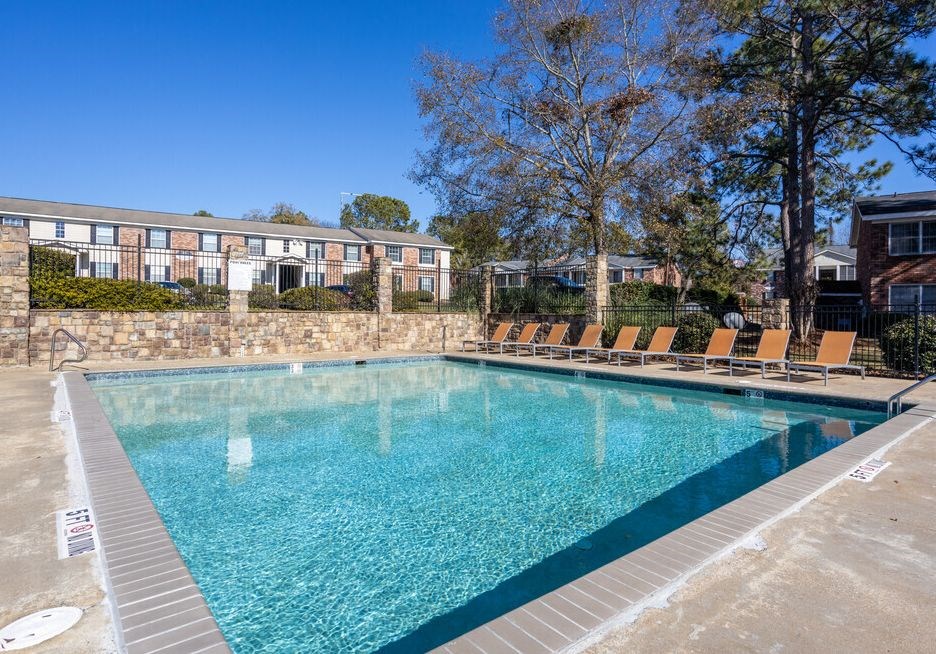 our apartments have a swimming pool with lounge chairs