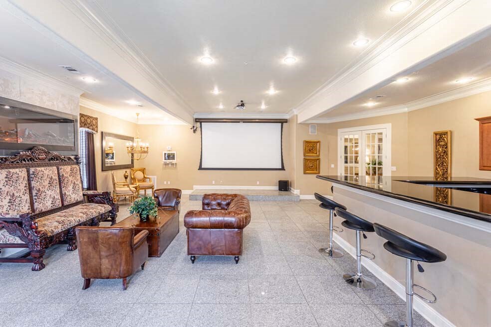 Versailles in North Little Rock Apartments