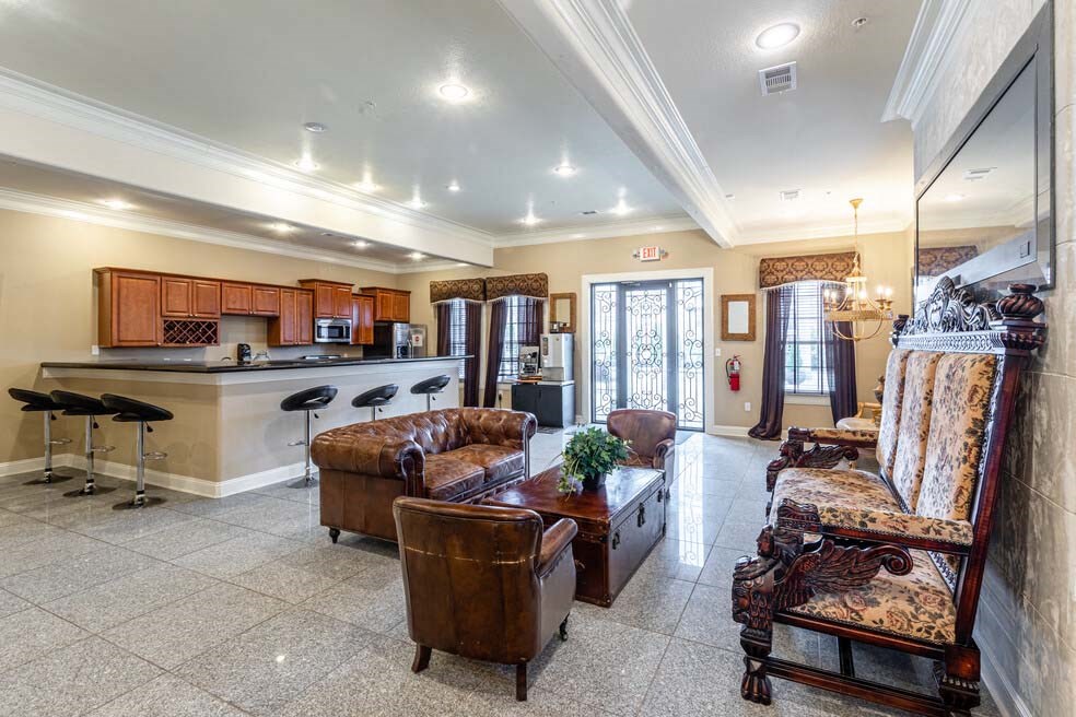 Versailles in North Little Rock Apartments