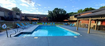 909 Holmes Road 1-2 Beds Apartment for Rent - Photo Gallery 2