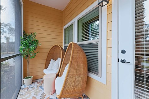 Screened Balcony/Patio