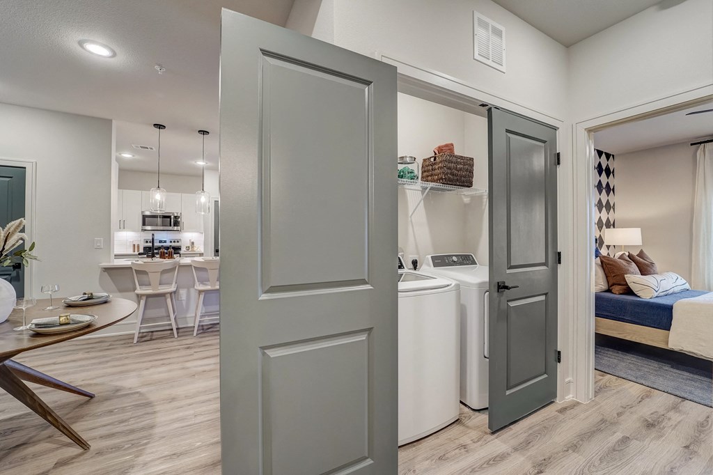 the residence on lamar apartment homes for rent