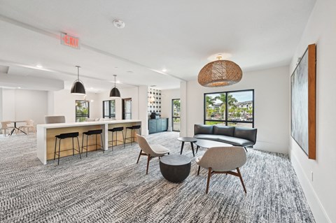 Cyber Cafe with Computers & Printing