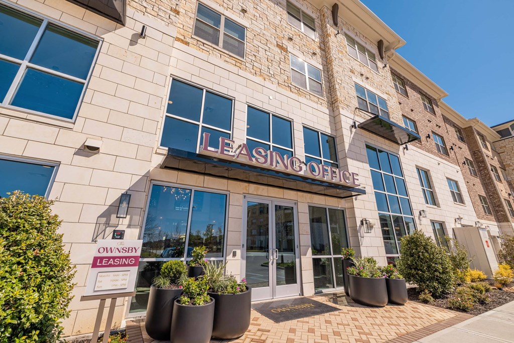 the leasing office apartments
