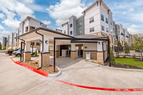 Mail Location Close To Leasing Office