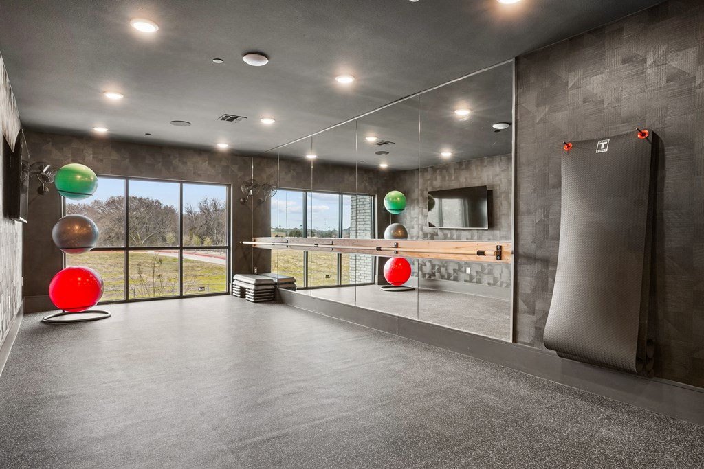 Barre & Yoga Room