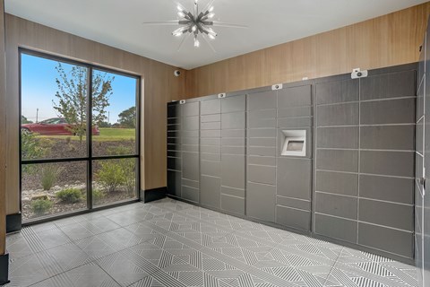 24/7 Secure Package Retrieval Lockers