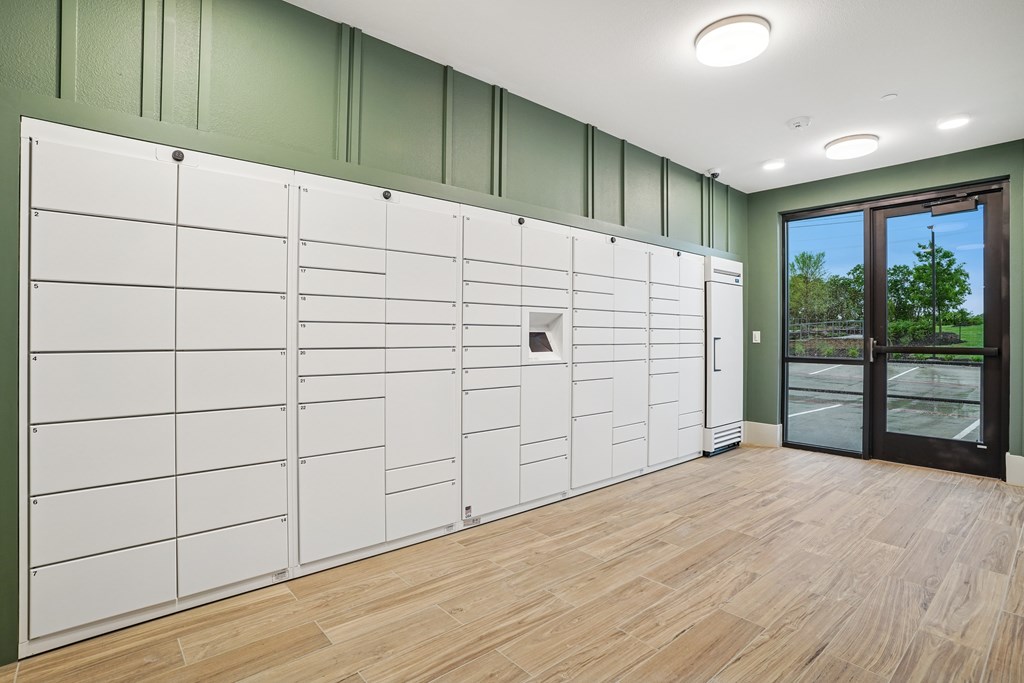 24 Hour Access Package Lockers